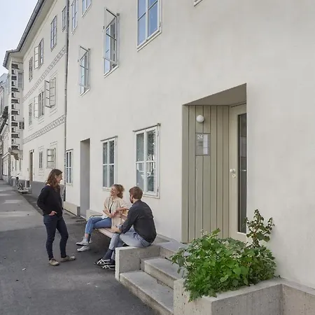 Schick Und Luftig Im Herzen Von Линц
